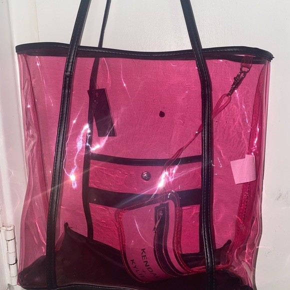 SOLD ON MERC!!!!! Kendall & Kylie Pink Clear Bag - Picture 5 of 5